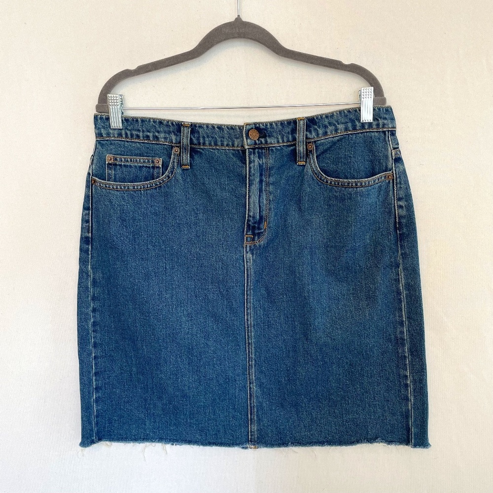 J. CREW Size 12 Denim Jean Mini Skirt Medium Wash Frayed Edge Hem